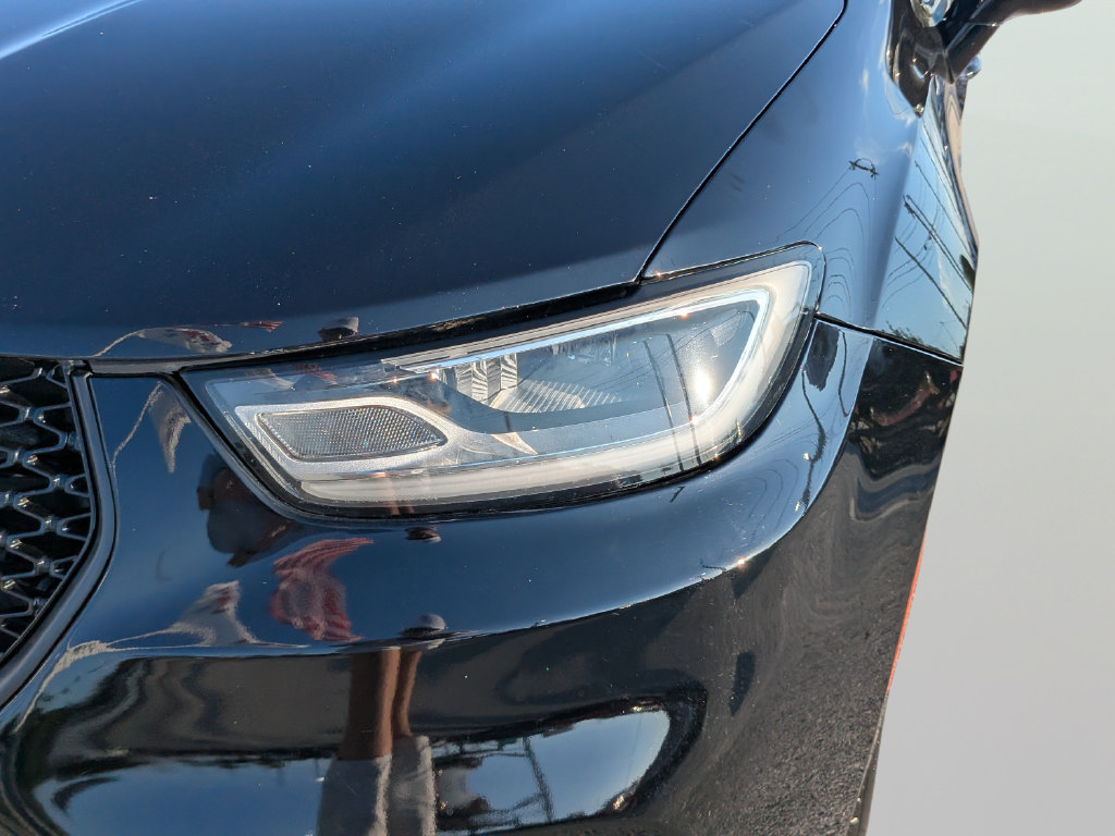 Used 2025 Chrysler Pacifica Limited FWD image 7