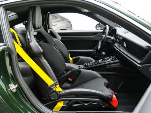 Used 2026 Porsche 911 GT3 RWD image 34