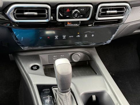 New 2026 Nissan Sentra SV w/ Floor Mat Package FWD image 18