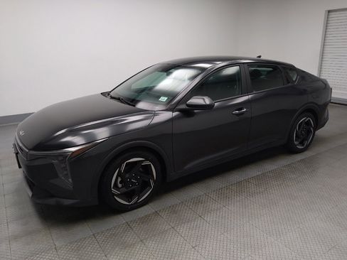Used 2025 Kia K4 EX FWD image 2