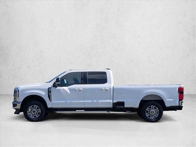 Used 2024 Ford F250 Lariat w/ FX4 Off-Road Package AWD/4WD image 9