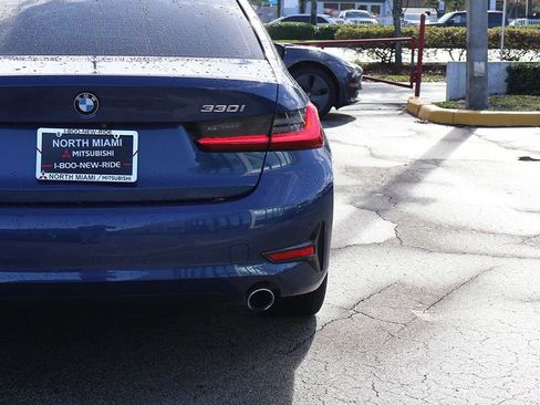 Used 2022 BMW 330i Sedan w/ Driving Assistance Package RWD image 12