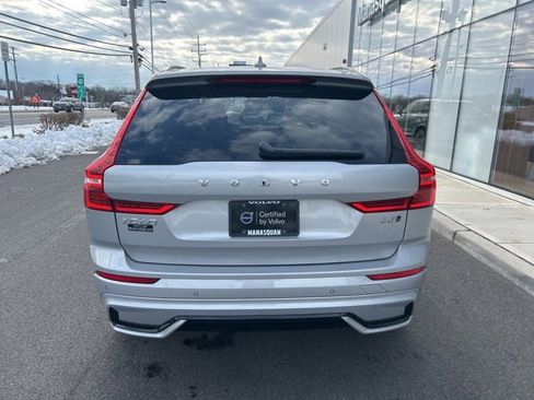 Certified 2025 Volvo XC60 B5 Plus image 4