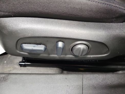 Used 2025 Chevrolet Malibu LT image 29