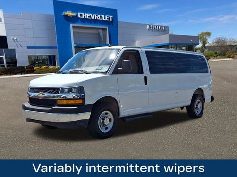 Used 2025 Chevrolet Express 3500 LT w/ LT Preferred Equipment Group RWD image 34