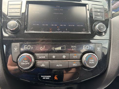 Used 2021 Nissan Rogue Sport SV FWD image 20