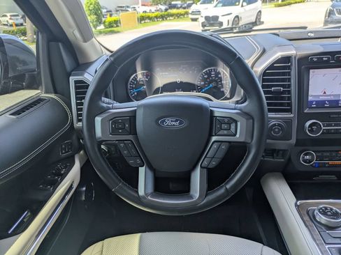 Used 2020 Ford Expedition Platinum AWD/4WD image 16
