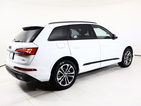 Used 2025 Audi Q7 2.0T Premium w/ Convenience Plus Package image 18