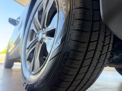 Used 2015 Hyundai Santa Fe Sport w/ Option Group 02 image 23