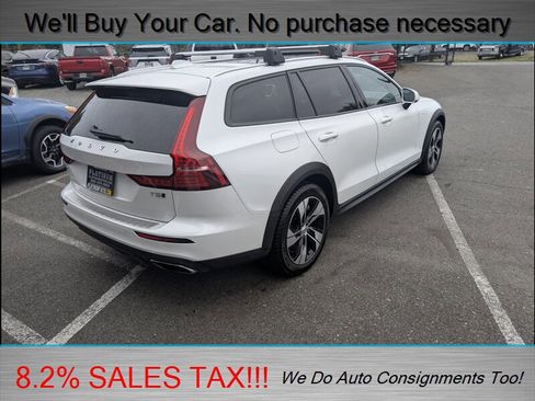 Used 2021 Volvo V60 T5 Cross Country w/ Climate Package image 7