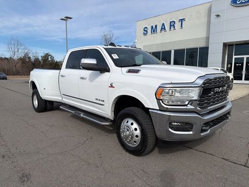 Used 2022 RAM 3500 Limited image 2