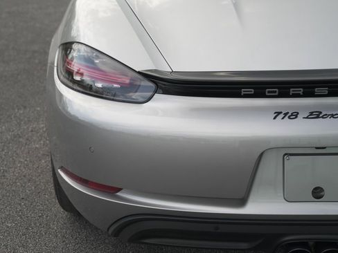 Used 2025 Porsche 718 Boxster RWD image 19