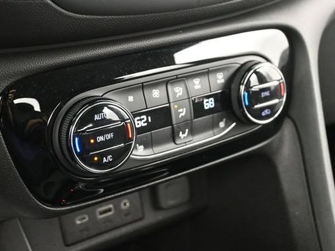 Used 2023 Buick Encore GX Select w/ Sport Touring Package FWD image 35