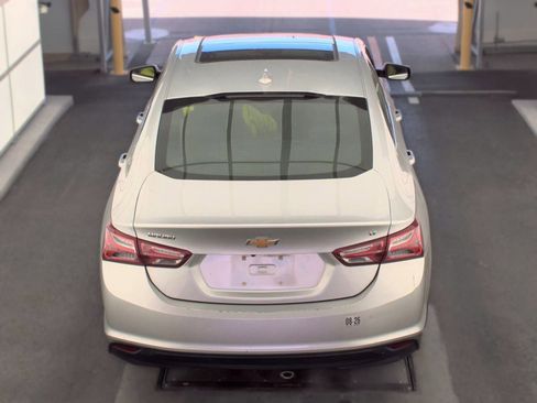 Used 2022 Chevrolet Malibu LT FWD image 8