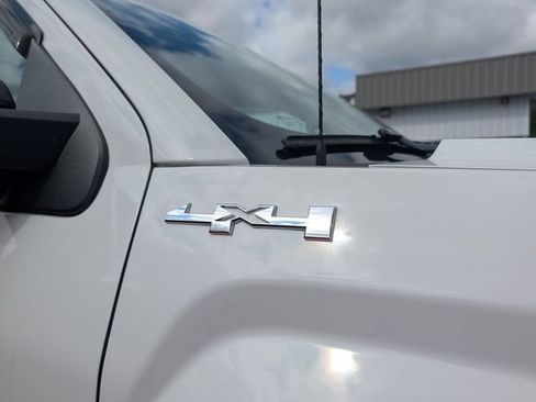 Used 2019 GMC Sierra 2500 4x4 Crew Cab w/ Sierra Convenience Package image 11