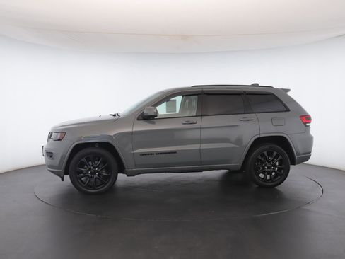 Used 2020 Jeep Grand Cherokee Altitude image 43