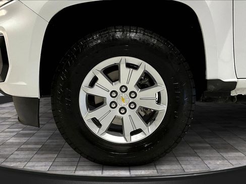 Used 2022 Chevrolet Colorado LT w/ Fleet Safety Package image 33