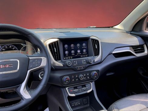 Used 2023 GMC Terrain Denali AWD/4WD image 9