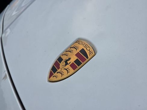 Used 2021 Porsche Cayenne AWD/4WD image 13