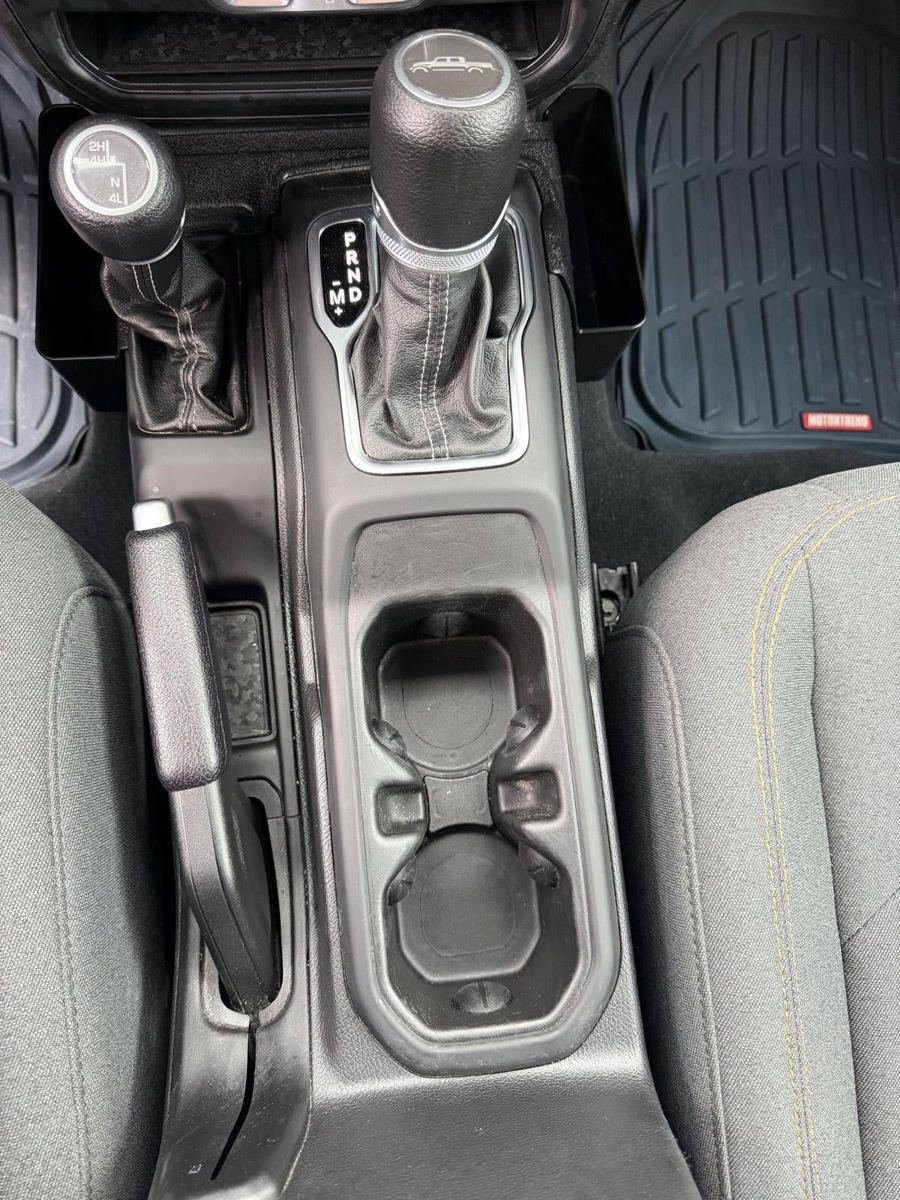 Used 2024 Jeep Gladiator Sport AWD/4WD image 10