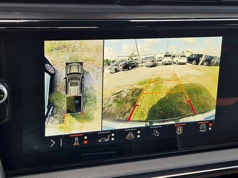 Certified 2024 GMC Sierra 1500 AT4 w/ Technology Package AWD/4WD image 15