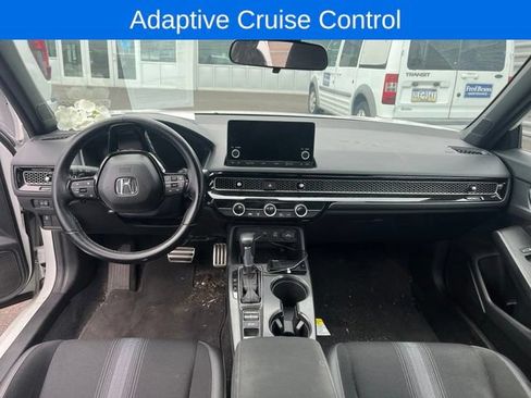 Used 2025 Honda Civic Sport image 9