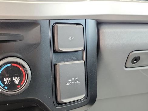 Used 2023 Ford F250 XLT w/ Black Appearance Package AWD/4WD image 27