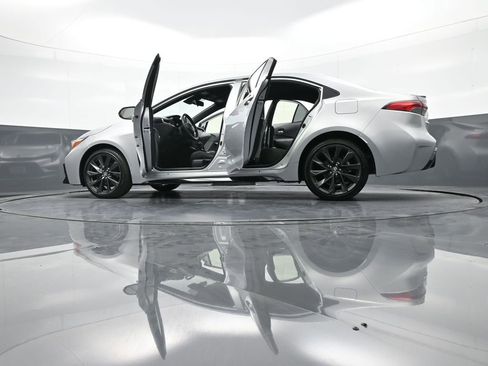 Certified 2023 Toyota Corolla SE image 38