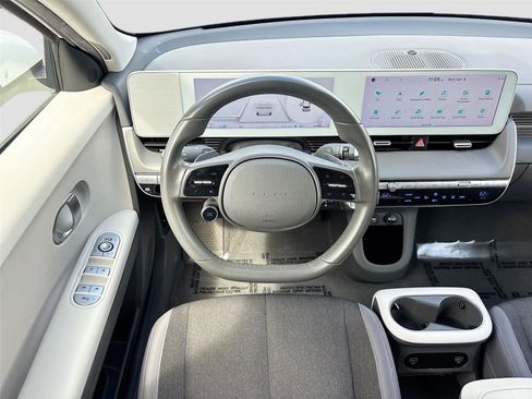 Used 2023 Hyundai Ioniq 5 SE image 22