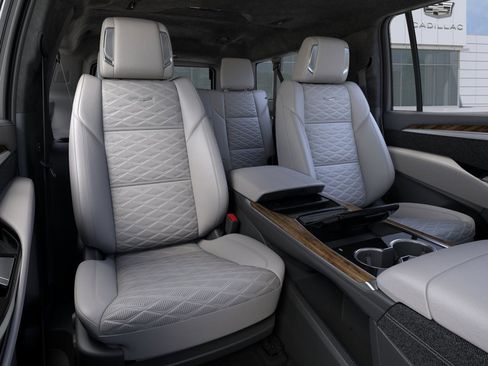 New 2026 Cadillac Escalade ESV Platinum Sport image 17