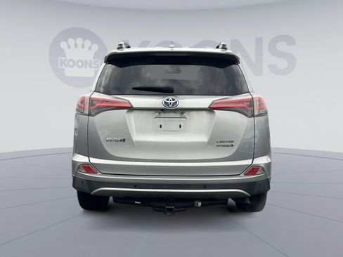 Used 2017 Toyota RAV4 Limited image 4