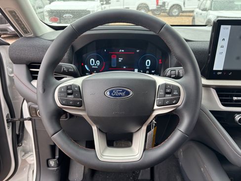 New 2026 Ford Explorer Active image 9