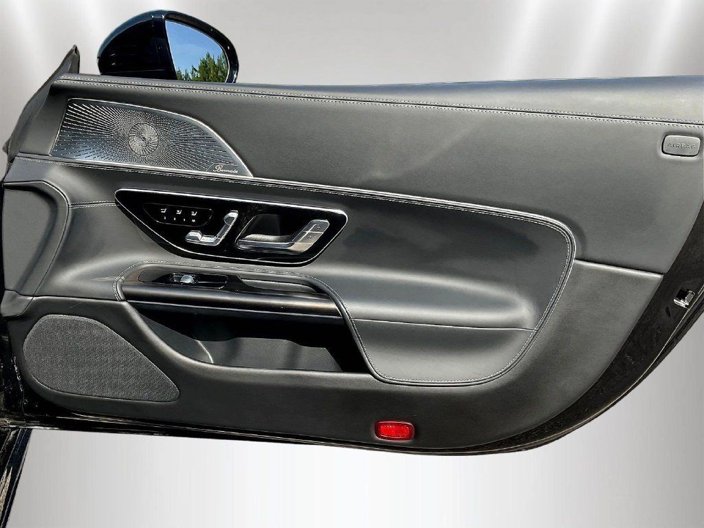 Certified 2022 Mercedes-Benz SL 63 AMG 4MATIC w/ Driver Assistance Package image 28