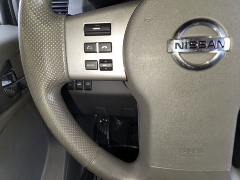 Used 2021 Nissan Frontier SV w/ Midnight Edition Floor Mats image 23