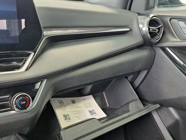 Used 2025 Chevrolet Equinox LT FWD image 19