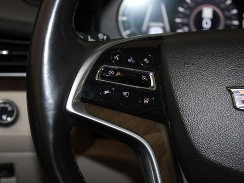 Used 2019 Cadillac Escalade ESV Premium Luxury AWD/4WD image 22