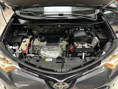 Used 2017 Toyota RAV4 LE w/ Carpet Mat Package AWD/4WD image 36