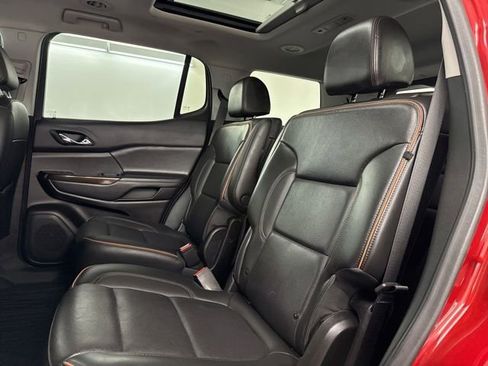 Used 2022 GMC Acadia AT4 w/ Technology Package AWD/4WD image 10