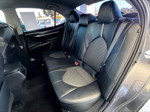 Certified 2022 Toyota Camry SE image 22