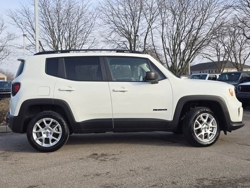 Used 2023 Jeep Renegade Latitude w/ Premium Group image 26