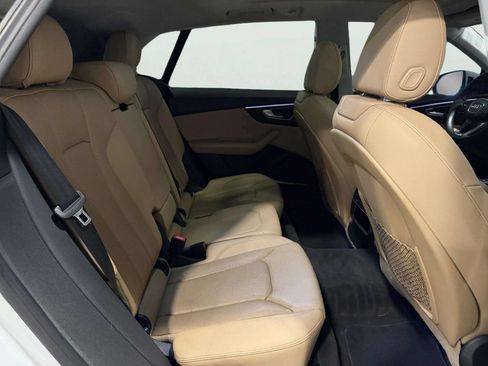 Used 2019 Audi Q8 Premium Plus AWD/4WD image 22