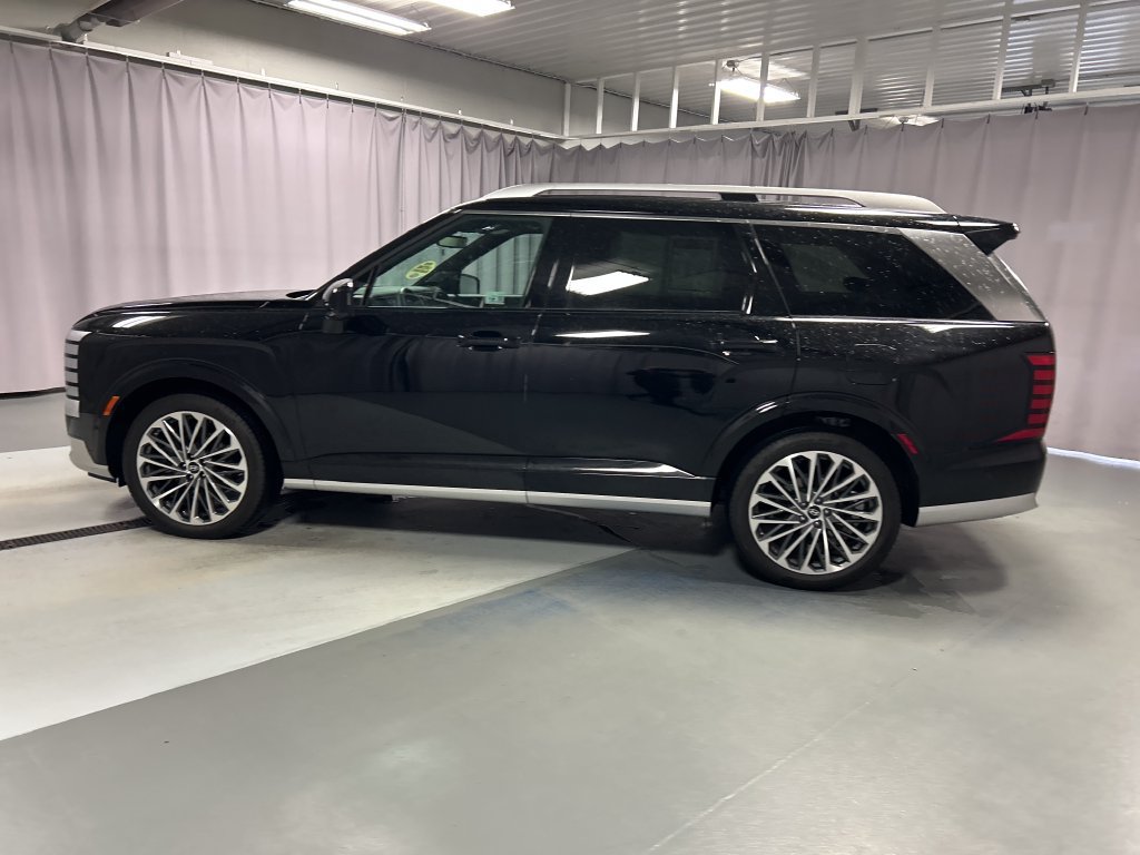 Used 2026 Hyundai Palisade Calligraphy AWD/4WD image 4