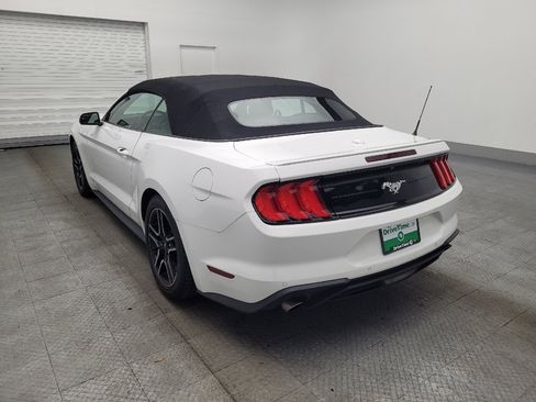 Used 2018 Ford Mustang Premium image 5