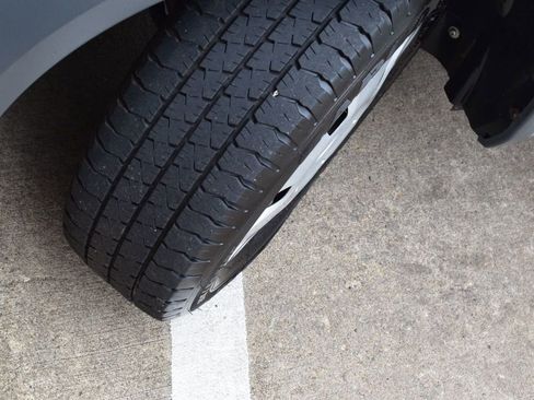 Used 2012 Ford Transit Connect XLT image 40