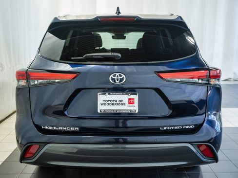 Used 2022 Toyota Highlander Limited AWD/4WD image 5