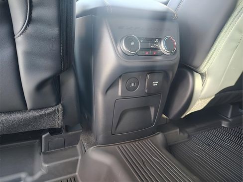 New 2026 Ford Explorer Tremor w/ Tremor Convenience Package image 30