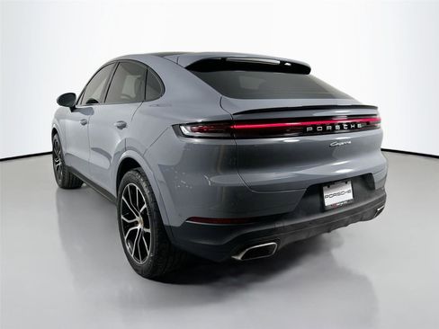Used 2026 Porsche Cayenne Coupe AWD/4WD image 3