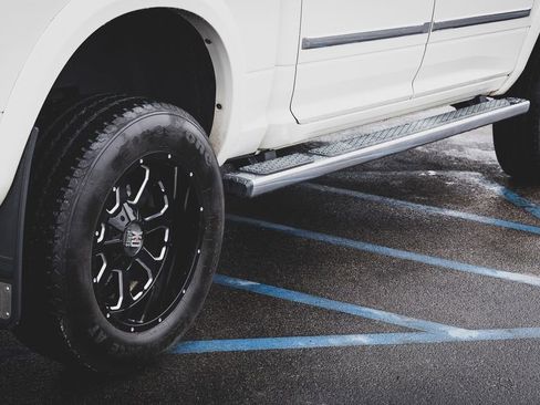 Used 2017 RAM 1500 Laramie w/ Convenience Group image 14