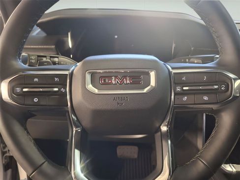 Used 2026 GMC Acadia Elevation w/ Elevation Premium Package AWD/4WD image 23