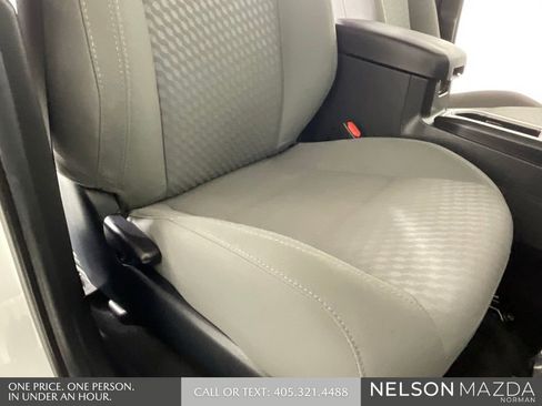Used 2022 Toyota Tacoma SR AWD/4WD image 27
